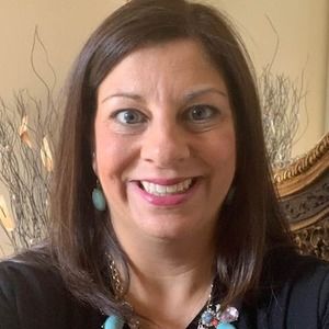 Meet your Posher, Carrie